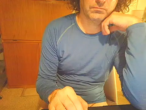 Snapshot of costanza7070 chatting on 01-10-26, 02:24 costanza7070 online show from 01-10-26, 02:24