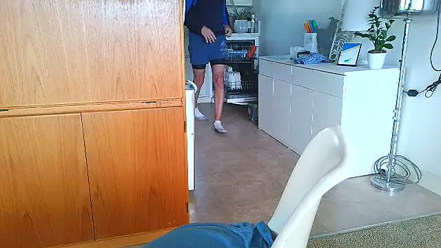 Snapshot of costanza7070 chatting on 02-23-26, 09:12 costanza7070 online show from 02-23-26, 09:12