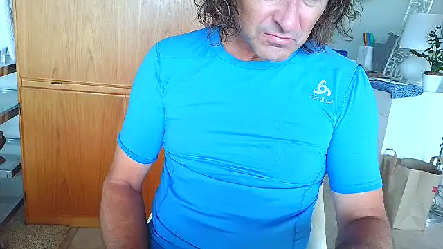 Snapshot of costanza7070 chatting on 03-03-26, 09:10 costanza7070 online show from 03-03-26, 09:10