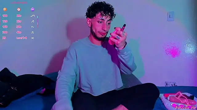 Piggy Eddy online show from 04-03-26, 03:37