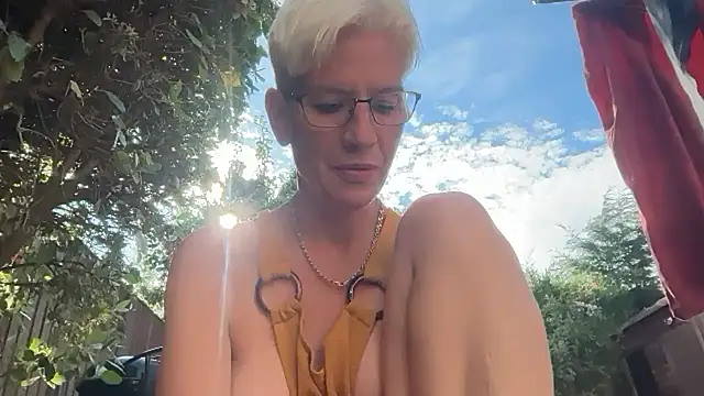 Snapshot of JennyHazel1 chatting on 07-07-26, 04:55 JennyHazel1 online show from 07-07-26, 04:55