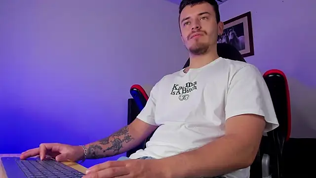 james connor2 online show from 01-19-25, 02:28