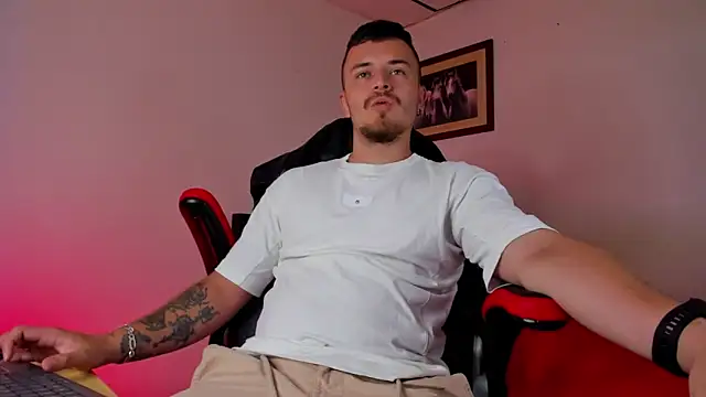 james connor2 online show from 02-05-25, 06:37