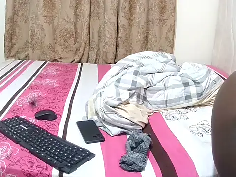 slender sweet online show from 11-10-25, 07:35