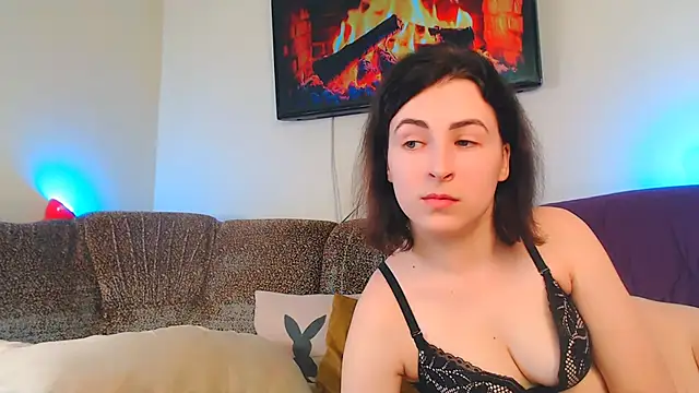 Snapshot of Caroline1995 chatting on 03-09-25, 07:01 Caroline1995 online show from 03-09-25, 07:01