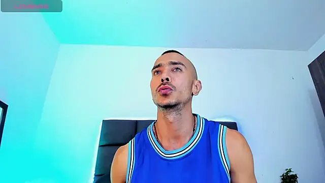 steven hott8 online show from 11-16-25, 08:25