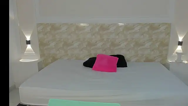 AliceRoss0 online show from 11-26-25, 11:28