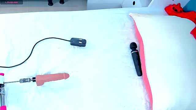 CintiaVega online show from 02-04-25, 03:04