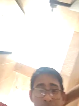 Snapshot of VL25DN26 chatting on 01-18-26, 04:44 VL25DN26 online show from 01-18-26, 04:44