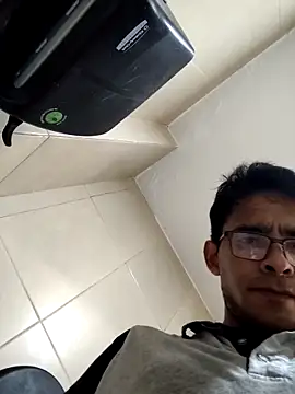 Snapshot of VL25DN26 chatting on 02-28-26, 03:02 VL25DN26 online show from 02-28-26, 03:02