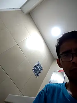 Snapshot of VL25DN26 chatting on 03-03-26, 12:39 VL25DN26 online show from 03-03-26, 12:39