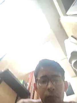 Snapshot of VL25DN26 chatting on 03-05-26, 06:31 VL25DN26 online show from 03-05-26, 06:31