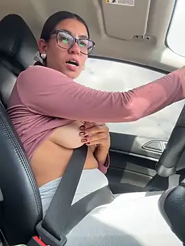 ValeriEvan online show from 04-12-26, 08:03