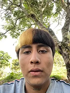 Snapshot of FlpGmz chatting on 10-27-25, 09:08 FlpGmz online show from 10-27-25, 09:08