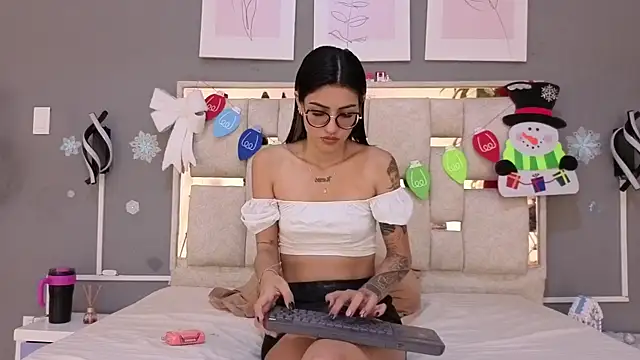 Saraa lov online show from 12-05-25, 03:04