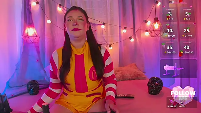 Wild lilhy online show from 10-31-25, 09:27