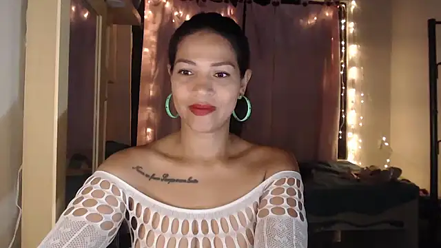 Snapshot of makennaa_ chatting on 09-25-25, 09:35 makennaa online show from 09-25-25, 09:35