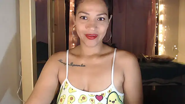 Snapshot of makennaa_ chatting on 09-27-25, 10:31 makennaa online show from 09-27-25, 10:31