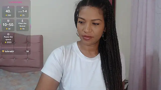 Snapshot of makennaa_ chatting on 02-02-26, 10:47 makennaa online show from 02-02-26, 10:47