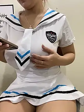 Snapshot of Shirato_hana chatting on 02-13-25, 01:50 Shirato hana online show from 02-13-25, 01:50