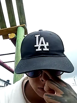 Snapshot of Cuervo_maniaco chatting on 12-04-24, 04:49 Cuervo maniaco online show from 12-04-24, 04:49