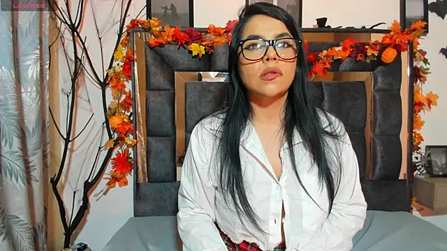 Snapshot of AmbeerBecker chatting on 10-28-25, 02:04 AmbeerBecker online show from 10-28-25, 02:04