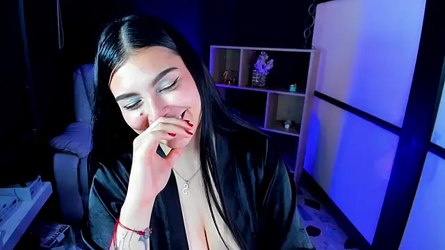 Snapshot of TifanyWhite_ chatting on 12-21-24, 02:30 TifanyWhite online show from 12-21-24, 02:30