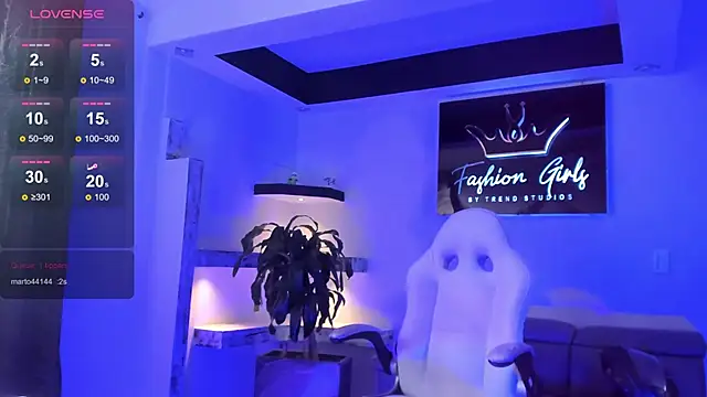 Snapshot of TifanyWhite_ chatting on 02-13-25, 08:03 TifanyWhite online show from 02-13-25, 08:03