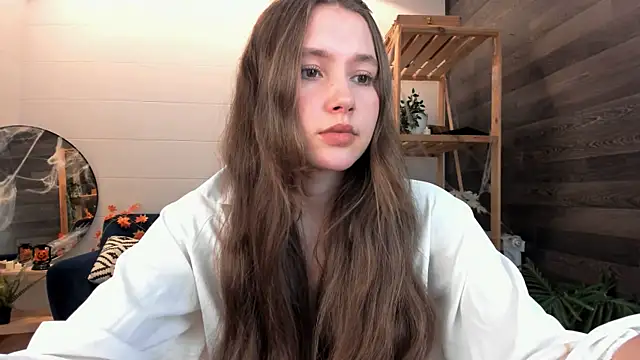 MaryannSoftt online show from 10-27-25, 04:11