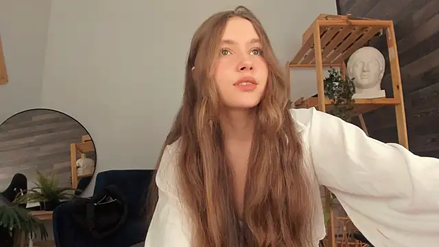 MaryannSoftt online show from 11-20-25, 04:07