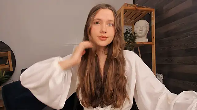 MaryannSoftt online show from 11-25-25, 04:18