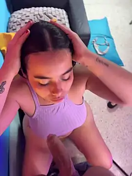 Snapshot of SophieRoyals chatting on 03-08-25, 04:28 SophieRoyals online show from 03-08-25, 04:28