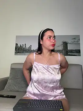 SophieRoyals online show from 04-25-26, 12:30