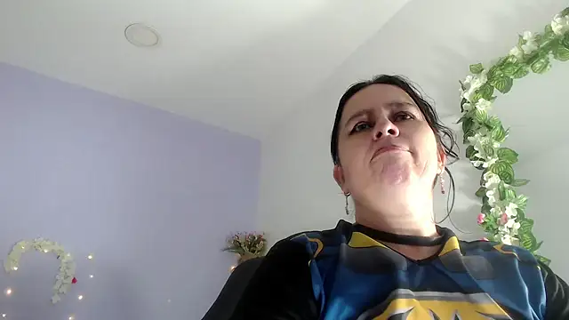 victoria jones online show from 02-05-25, 10:01