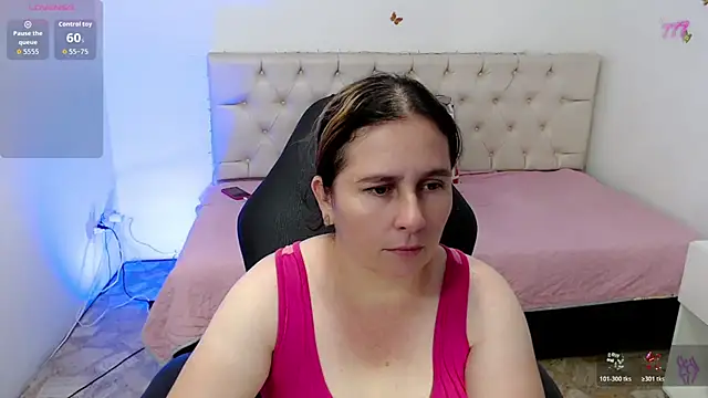 victoria jones online show from 04-21-26, 03:28