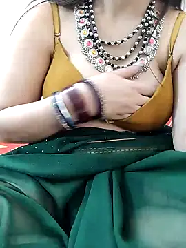 Snapshot of Diya_Chopra chatting on 02-10-25, 07:15 Diya Chopra online show from 02-10-25, 07:15