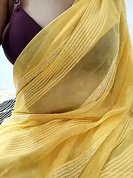 Snapshot of Diya_Chopra chatting on 03-06-25, 05:03 Diya Chopra online show from 03-06-25, 05:03