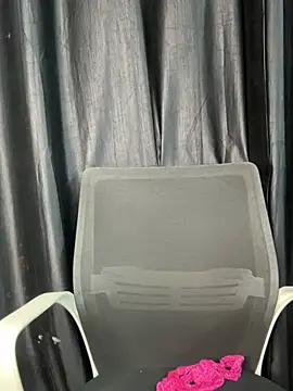 Snapshot of Diya_Chopra chatting on 02-05-26, 04:39 Diya Chopra online show from 02-05-26, 04:39