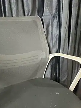 Snapshot of Diya_Chopra chatting on 02-19-26, 04:41 Diya Chopra online show from 02-19-26, 04:41