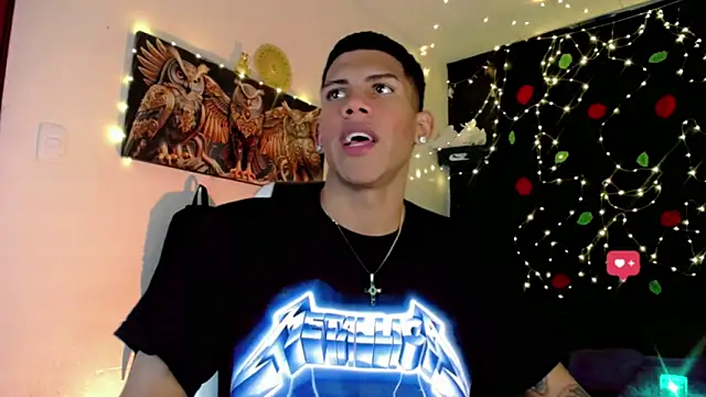 Snapshot of Damian_latinxxx chatting on 12-28-24, 08:58 Damian latinxxx online show from 12-28-24, 08:58