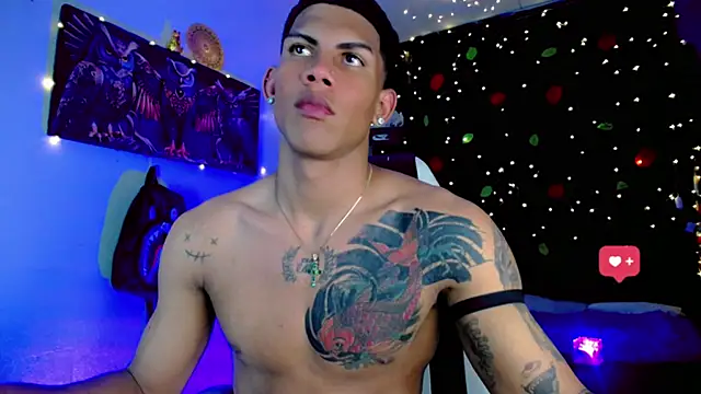 Snapshot of Damian_latinxxx chatting on 12-31-24, 08:59 Damian latinxxx online show from 12-31-24, 08:59