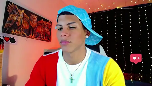 Snapshot of Damian_latinxxx chatting on 01-11-25, 08:33 Damian latinxxx online show from 01-11-25, 08:33