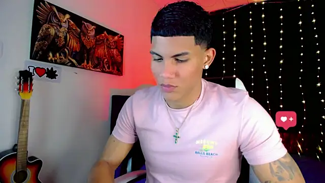 Snapshot of Damian_latinxxx chatting on 01-12-25, 03:39 Damian latinxxx online show from 01-12-25, 03:39