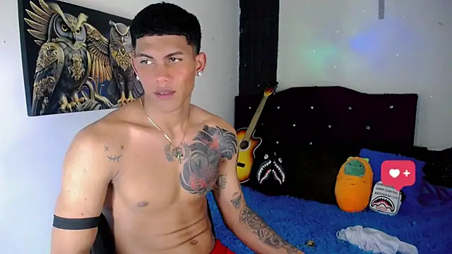Snapshot of Damian_latinxxx chatting on 01-17-25, 09:17 Damian latinxxx online show from 01-17-25, 09:17