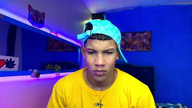 Snapshot of Damian_latinxxx chatting on 01-27-25, 07:14 Damian latinxxx online show from 01-27-25, 07:14