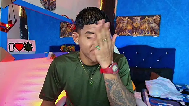 Snapshot of Damian_latinxxx chatting on 01-29-25, 02:51 Damian latinxxx online show from 01-29-25, 02:51