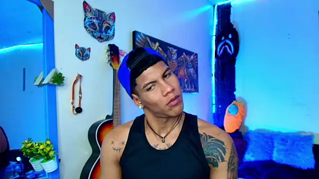 Snapshot of Damian_latinxxx chatting on 01-30-25, 09:15 Damian latinxxx online show from 01-30-25, 09:15
