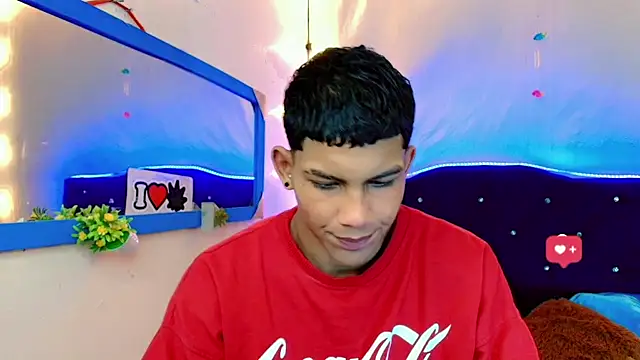 Snapshot of Damian_latinxxx chatting on 02-09-25, 05:29 Damian latinxxx online show from 02-09-25, 05:29