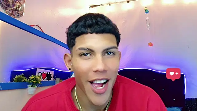 Snapshot of Damian_latinxxx chatting on 02-09-25, 11:36 Damian latinxxx online show from 02-09-25, 11:36