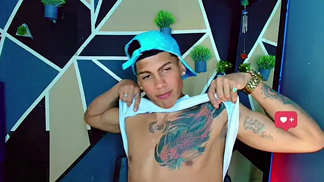 Snapshot of Damian_latinxxx chatting on 02-22-25, 09:34 Damian latinxxx online show from 02-22-25, 09:34